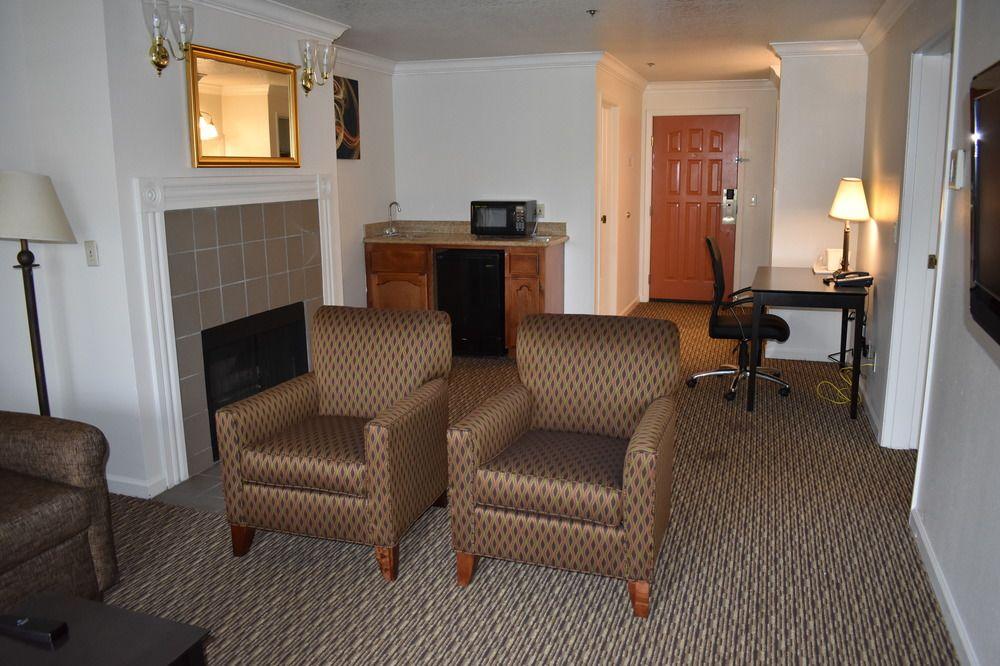 Best Western Colonial Inn Selma Extérieur photo